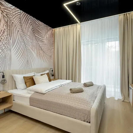 Palm - Centrum Plac Wolnosci 6 - Kramm Poznaň